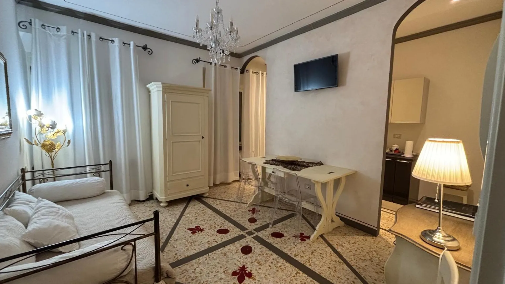 Bed & Breakfast Palazzo Mari Suite & Rooms B&B Montevarchi