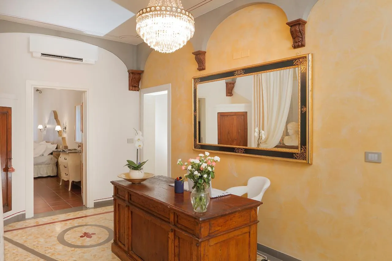 Palazzo Mari Suite & Rooms B&B Montevarchi Bed & Breakfast