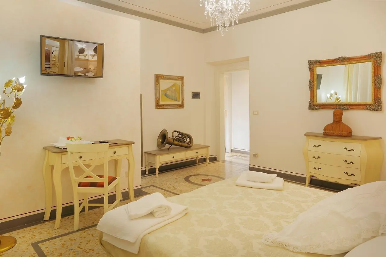 Bed & Breakfast Palazzo Mari Suite & Rooms B&B Montevarchi