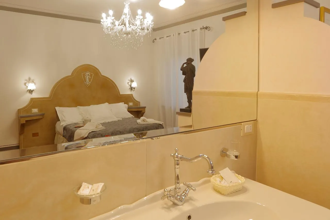 Palazzo Mari Suite & Rooms B&B Montevarchi 3*,